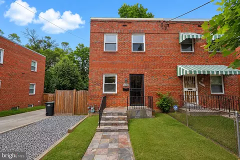 3020 24th Pl SE, Washington, DC 20020