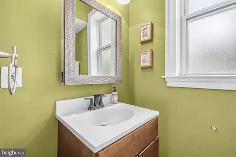 Bath - 1824 3rd St NE, Washington, DC 20002 photo 1 of 5