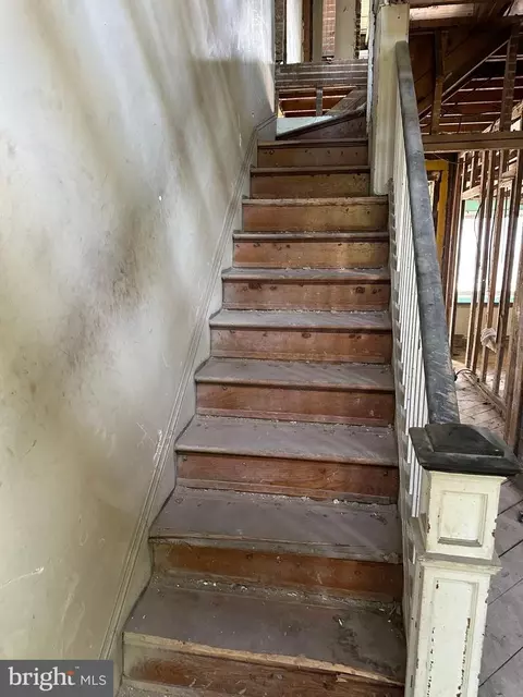 Entry Way - 1705 M St NE, Washington, DC 20002 photo 9 of 20