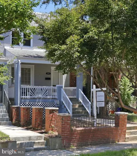 Exterior - 329 18th Pl NE, Washington, DC 20002 photo 4 of 6