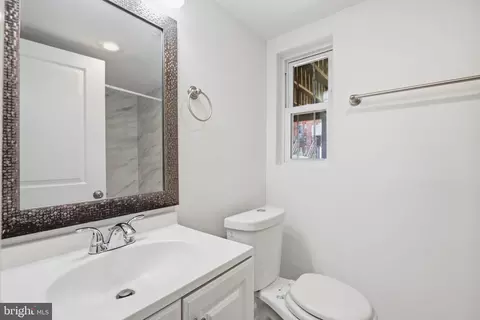 Bath - 329 18th Pl NE, Washington, DC 20002 photo 6 of 6