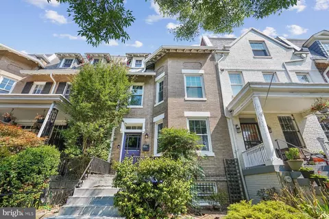 626 D St NE, Washington, DC 20002