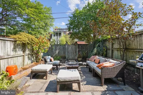 Exterior - 626 D St NE, Washington, DC 20002 photo 2 of 4