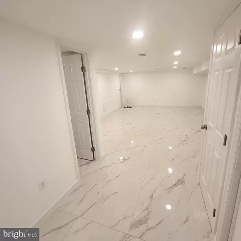 Entry Way - 562 24th St NE, Washington, DC 20002 photo 11 of 12