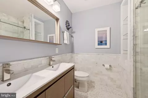 Bath - 1705 Bay St SE, Washington, DC 20003 photo 2 of 4