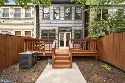 Exterior - 1705 Bay St SE, Washington, DC 20003 photo 4 of 4
