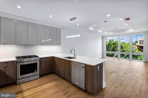 4804 Georgia Ave NW #PH2, Washington, DC 20011