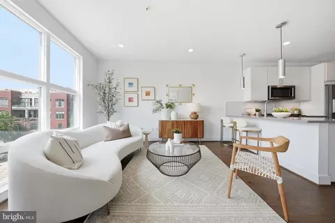 2337 Champlain St NW #305, Washington, DC 20009