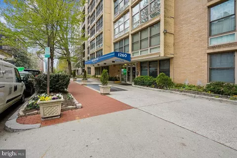 1260 21st St NW #111, Washington, DC 20036