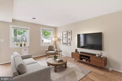 Living - 1235 16th St NE, Washington, DC 20002 photo 3 of 11