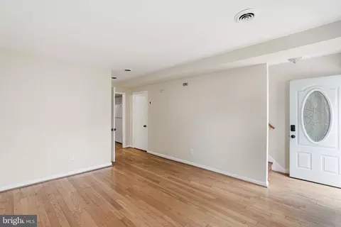 Living - 1235 16th St NE, Washington, DC 20002 photo 9 of 11