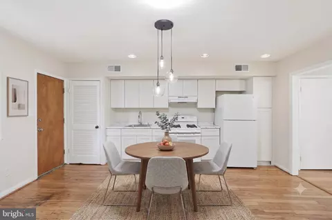 Dining - 1235 16th St NE, Washington, DC 20002 photo 2 of 4