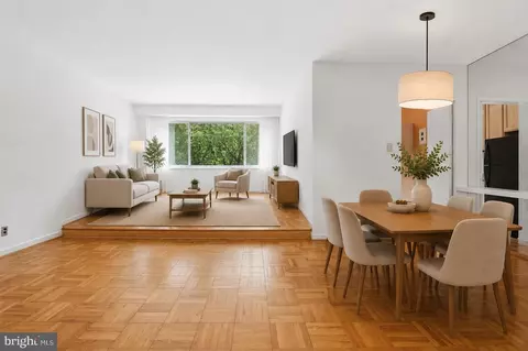 4200 Cathedral Ave NW #812, Washington, DC 20016