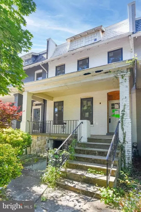 33 Franklin St NE, Washington, DC 20002