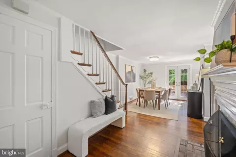 Entry Way - 1333 27th St NW, Washington, DC 20007 photo 3 of 9