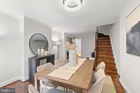 Dining - 1333 27th St NW, Washington, DC 20007 photo 3 of 3