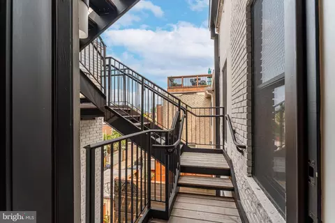 Entry Way - 1327 R St NW #2, Washington, DC 20009 photo 4 of 4