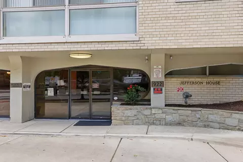 922 24th St NW #418, Washington, DC 20037