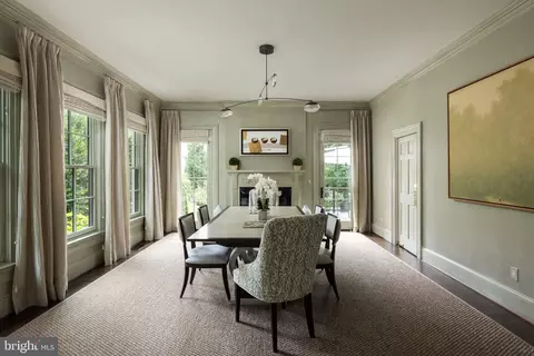 Dining - 4841 Kemble Pl NW, Washington, DC 20007 photo 2 of 3