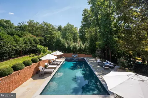 Exterior - 4841 Kemble Pl NW, Washington, DC 20007 photo 3 of 16