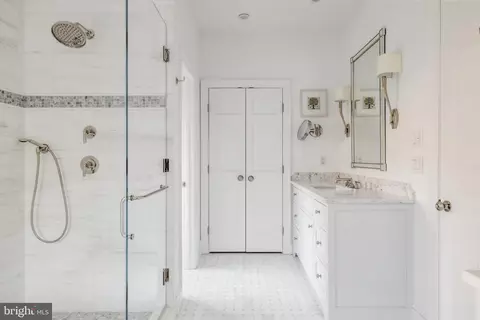 Bath - 4841 Kemble Pl NW, Washington, DC 20007 photo 3 of 9