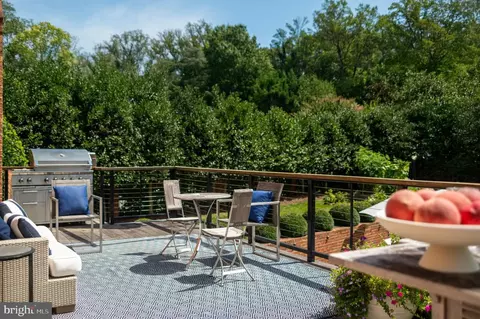 Exterior - 4841 Kemble Pl NW, Washington, DC 20007 photo 4 of 16
