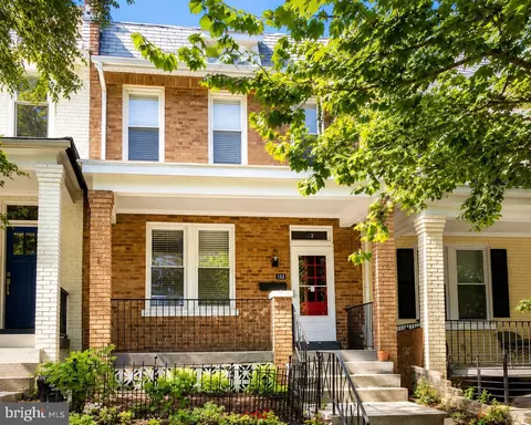 152 T St NE, Washington, DC 20002