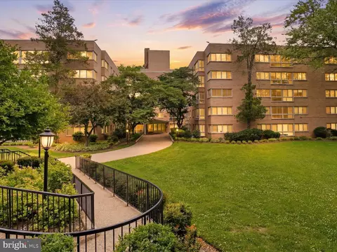 6445 Luzon Ave NW #409, Washington, DC 20012