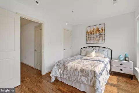 Bedroom - 349 L St SE, Washington, DC 20003 photo 6 of 11