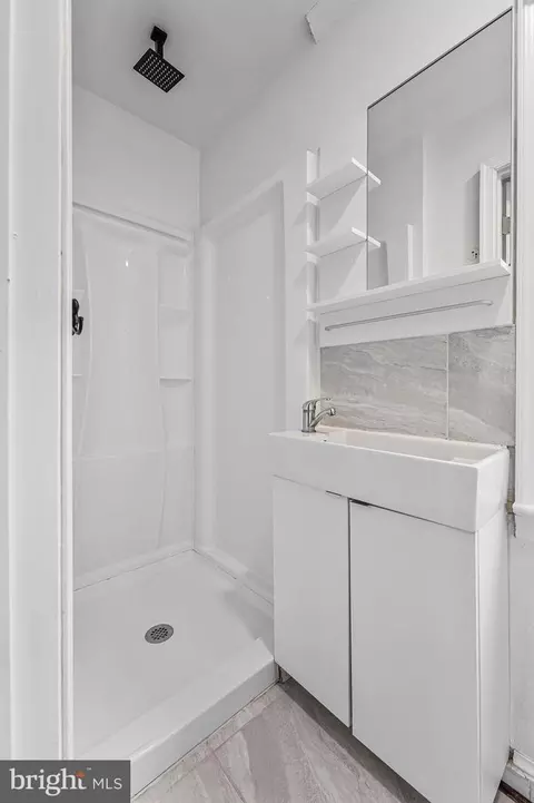 Bath - 344 Oneida St NE, Washington, DC 20011 photo 2 of 5