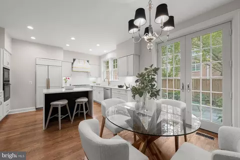 Dining - 4050 Mansion Dr NW, Washington, DC 20007 photo 2 of 2