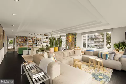 2475 Virginia Ave NW #621, Washington, DC 20037