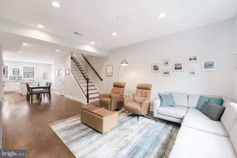 1613 Isherwood St NE #3, Washington, DC 20002