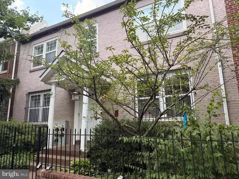 Exterior - 1840 D St NE #4, Washington, DC 20002 photo 2 of 4