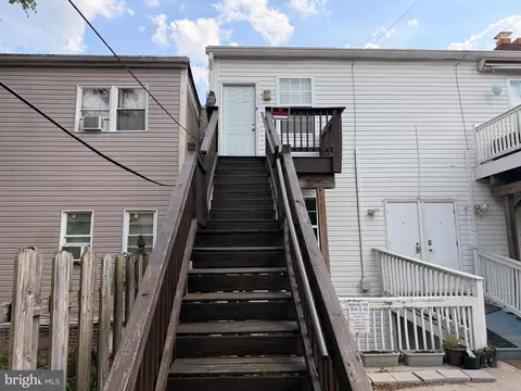 Exterior - 1840 D St NE #4, Washington, DC 20002 photo 4 of 4
