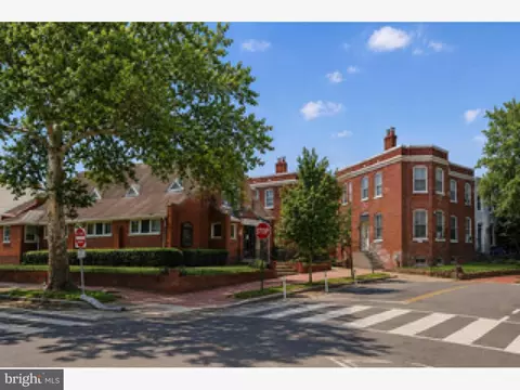 653 11th St NE, Washington, DC 20002