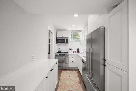 2802 N Street St NW, Washington, DC 20007 photo 17