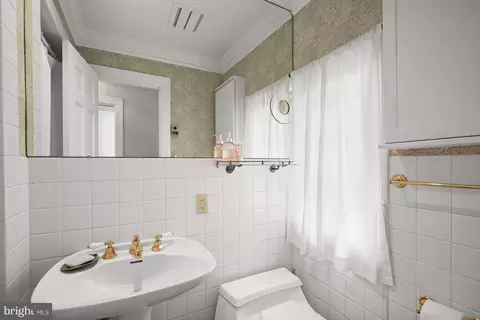 2802 N Street St NW, Washington, DC 20007 photo 19