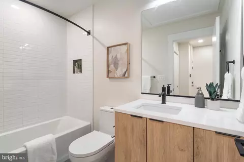 Bath - 733 8th St SE #01, Washington, DC 20003 photo 1 of 1