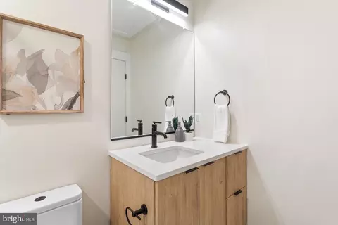 Other - 733 8th St SE #01, Washington, DC 20003 photo 5 of 5