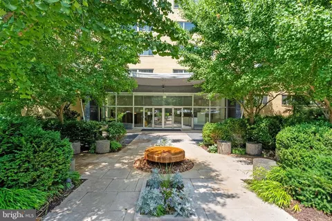 4600 Connecticut Ave NW #717, Washington, DC 20008