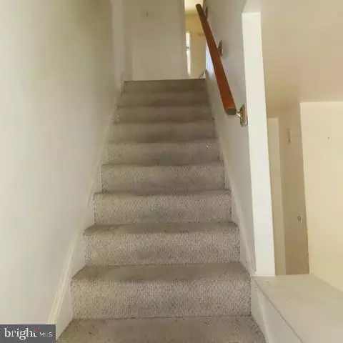 Entry Way - 819 Oglethorpe St NE, Washington, DC 20011 photo 2 of 2