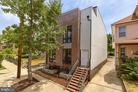 3319 12th St NE #4, Washington, DC 20017