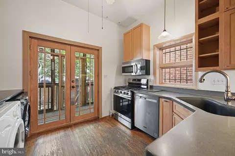 Kitchen - 406 10th St SE, Washington, DC 20003 photo 1 of 3