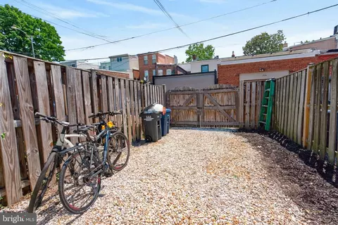 Exterior - 229 10th St NE, Washington, DC 20002 photo 8 of 8