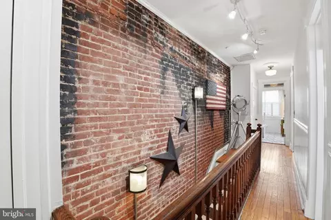Entry Way - 721 10th St NE, Washington, DC 20002 photo 2 of 2