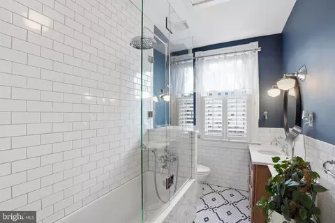 Bath - 721 10th St NE, Washington, DC 20002 photo 3 of 3