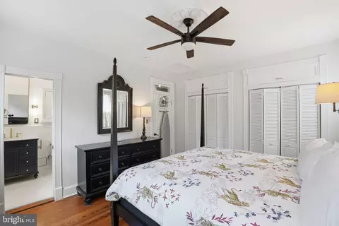 Bedroom - 721 10th St NE, Washington, DC 20002 photo 2 of 6