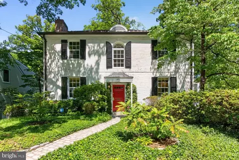 6650 32nd Pl NW, Washington, DC 20015
