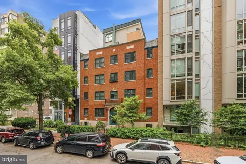 1212 M St NW #101, Washington, DC 20005
